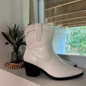 Women’s Short White Cowboy Boots